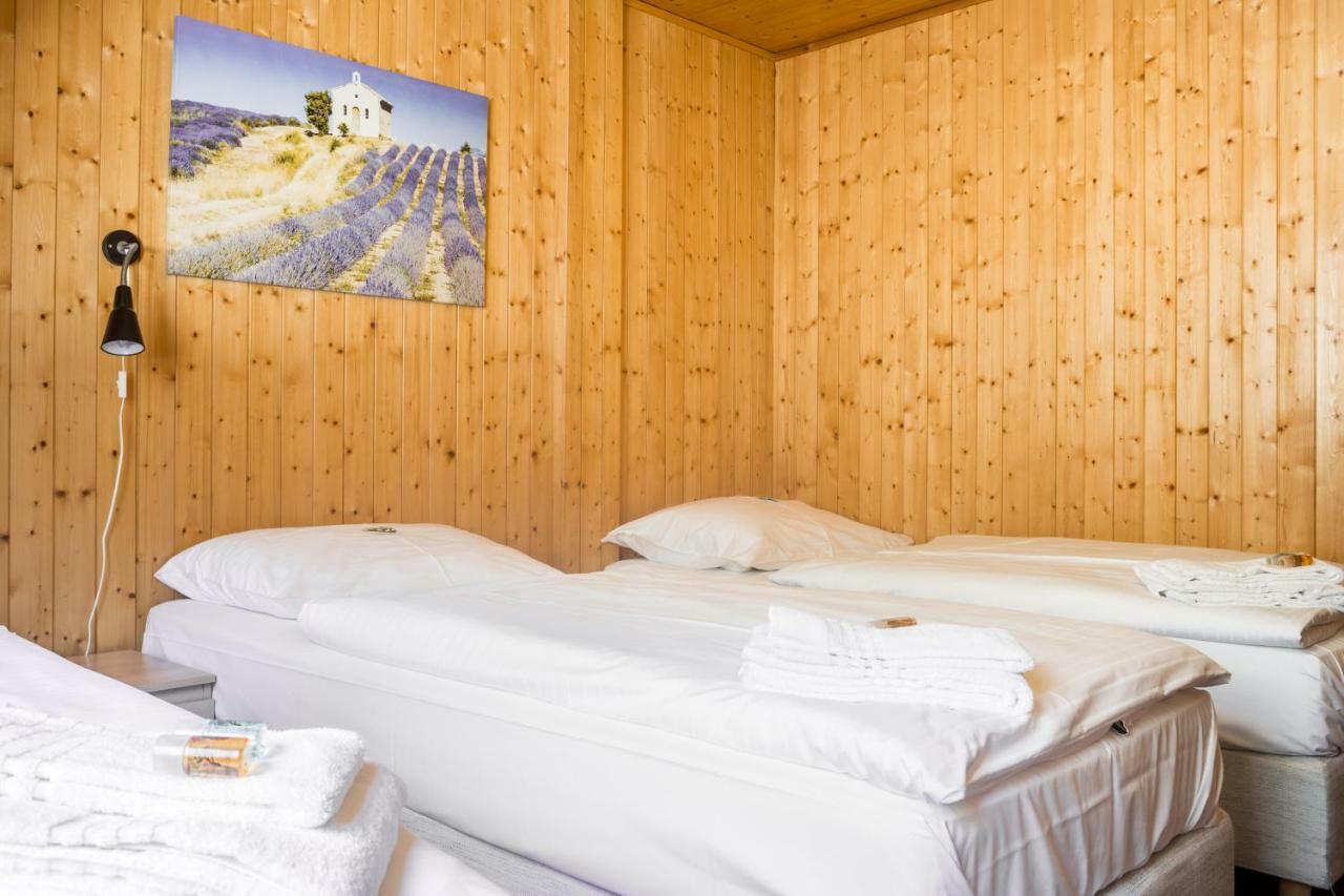בנסוב Hotel Konopiste Nova Myslivna חדר תמונה